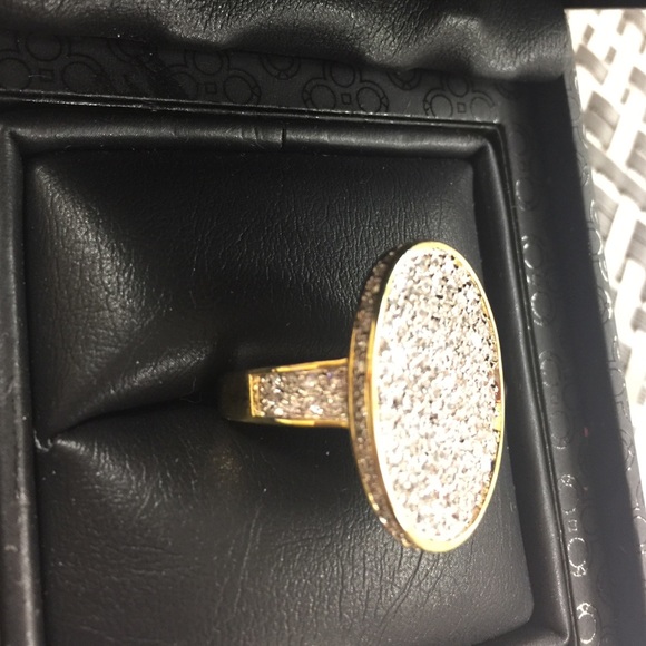 Magnificent Cubic Zirconia Pavé Oval Gold Vermeil sz 7 or Sterling Silver sz 6 - Picture 3 of 11