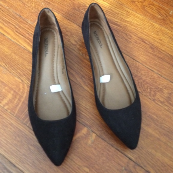 Pointed toe everyday flat (like new worn once)