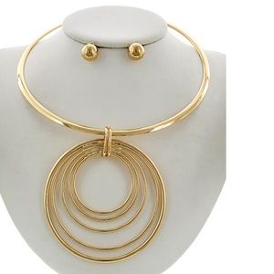 Gold Chocker Pendant Necklace set
