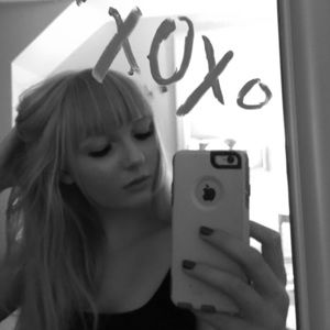 Meet your Posher, Michaela