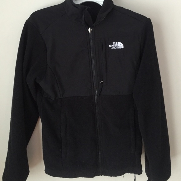 Black or White and black fleece north face