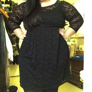 Black lace dress // 3X