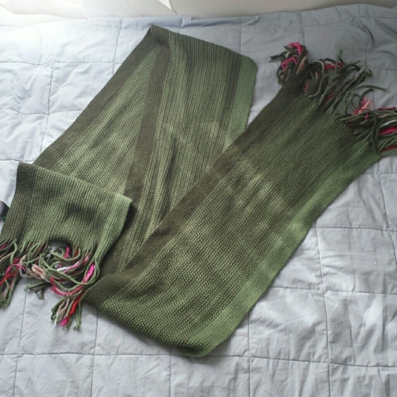 Large Green Scarf