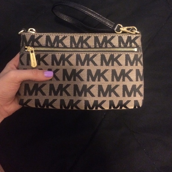Michael Kors purse/handbag