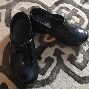 Dansko black iridescent clog