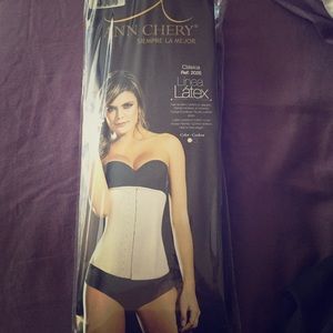 Ann Chery Waist Trainer