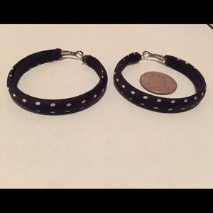 ⬇️⬇️Lowered 🖤🖤 Pokadot earrings ❤️