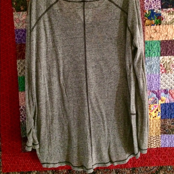 🏆HP:  Free People gray patchwork top - M - Picture 3 of 4