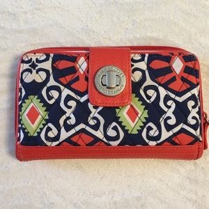 Vera Bradley Wallet Sun Valley turn & lock