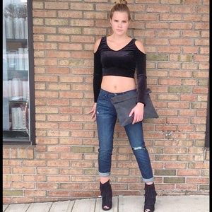 Cold shoulder faux velvet crop top