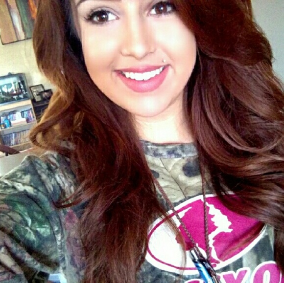 Meet your Posher, Roxy - Picture 1 of 1