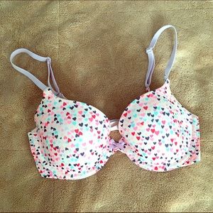Victoria's Secret 32D Demi bra