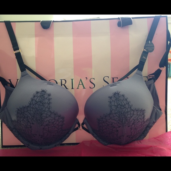 ❌🔴SOLD🔴❌Victoria's Secret Bombshell bra 34D