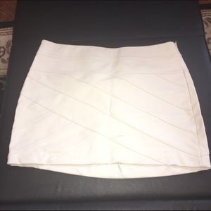 Express Leather mini skirt cream color