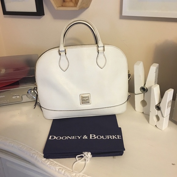 ☀️MUST SELL☀️Dooney&Bourke ZipZip Saffiano Satchel