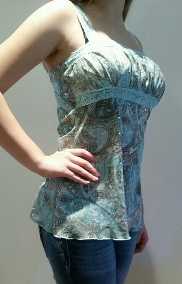 Super cute paisley tank