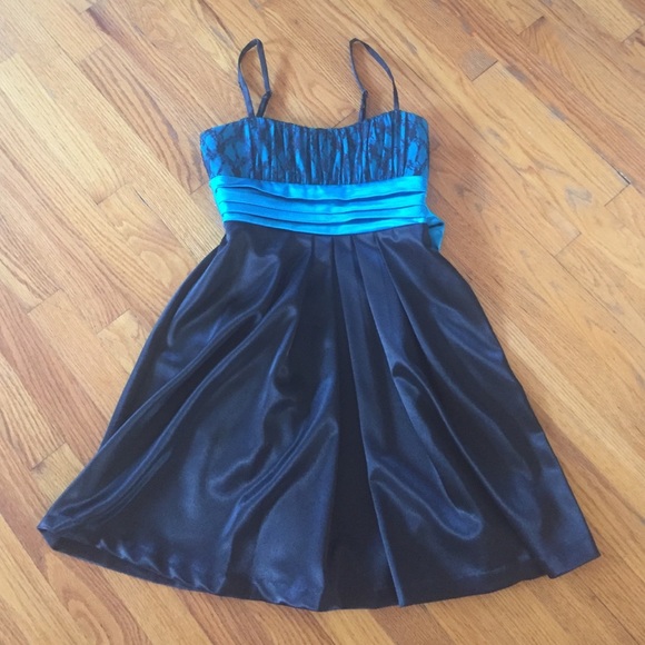 Cute party or dance dress.