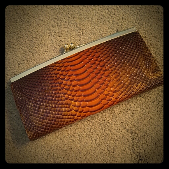 Handbags - NWOT Snakeskin Print Wallet