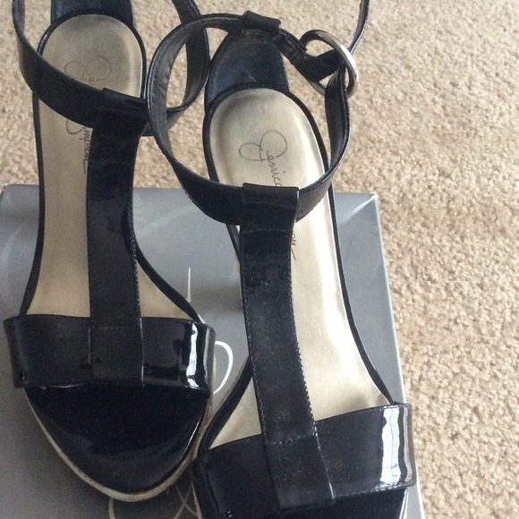 Sandals - Picture 2 of 2