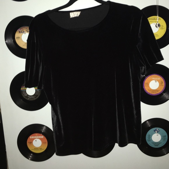 Black shirt