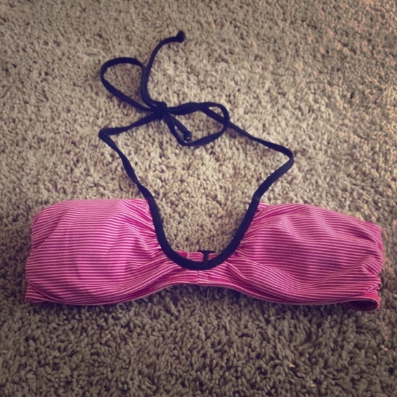 🥳 Aeropostale Pinstripe Bikini Top