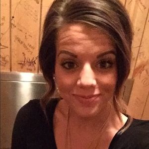 Meet your Posher, Shawna