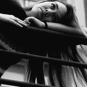 Meet your Posher, Naomi