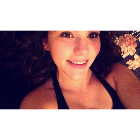 Meet your Posher, Kalee - Picture 1 of 1