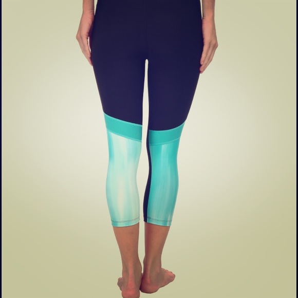 Under Armor HeatGear Capris - XS