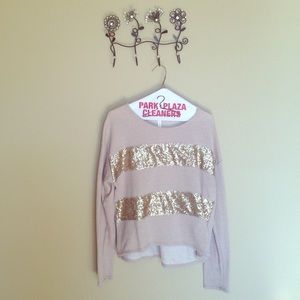 Tan long sleeved shirt