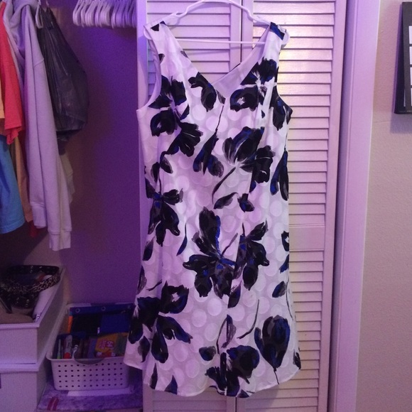 Floral dress - Picture 1 of 2