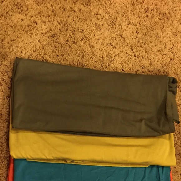 Medium Olive Piko top