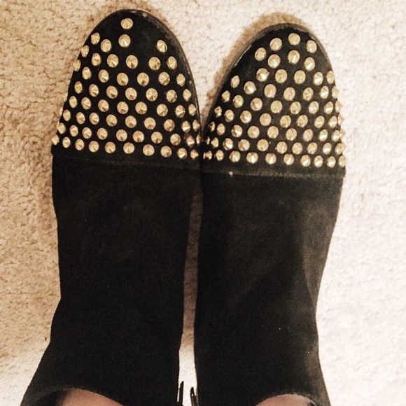 Steve Madden Suede Leader Studded Booties