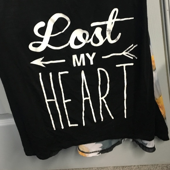 "Lost my heart" tank NWOT - Picture 2 of 3