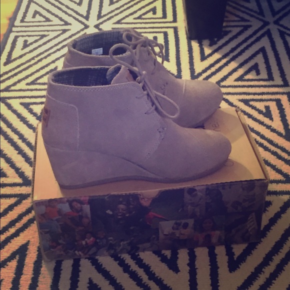 TOMS Taupe Suede Wedges
