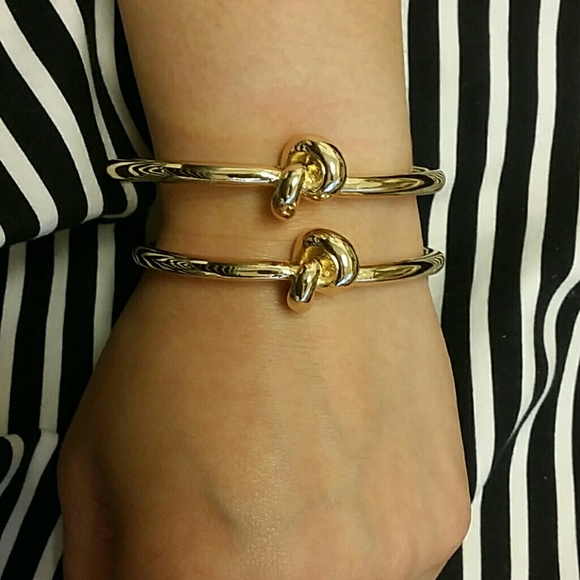 Cuff - Picture 1 of 4