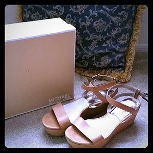 MICHAEL KORS WEDGES