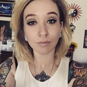 Meet your Posher, Iris