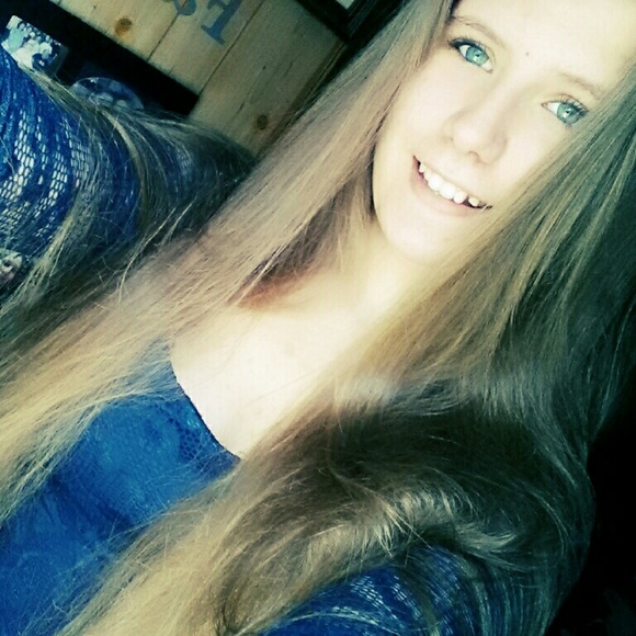 Meet your Posher, Taylor - Picture 2 of 4