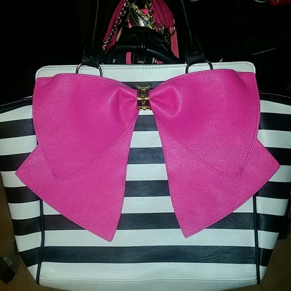 Betsy Johnson striped tote