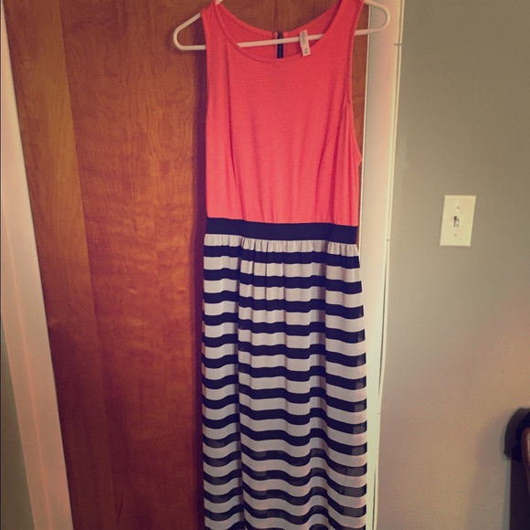 Maxi dress