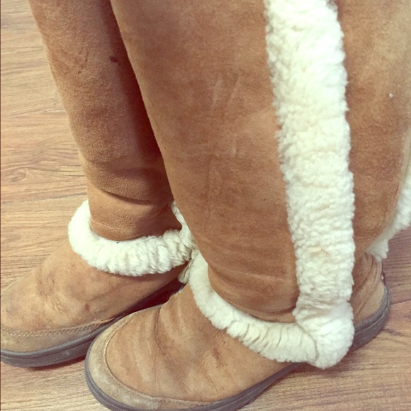 Ugg Australia Sheepskin Rubber Chestnut Boots