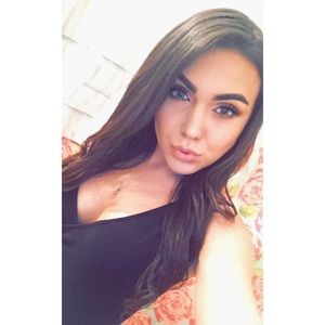 Meet your Posher, Alexandra