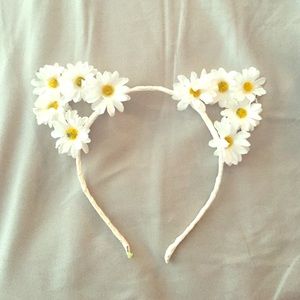 BrittsBlossoms Daisy Kitty headband
