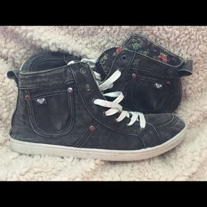 Womens 9.5, Roxy Hightop's..