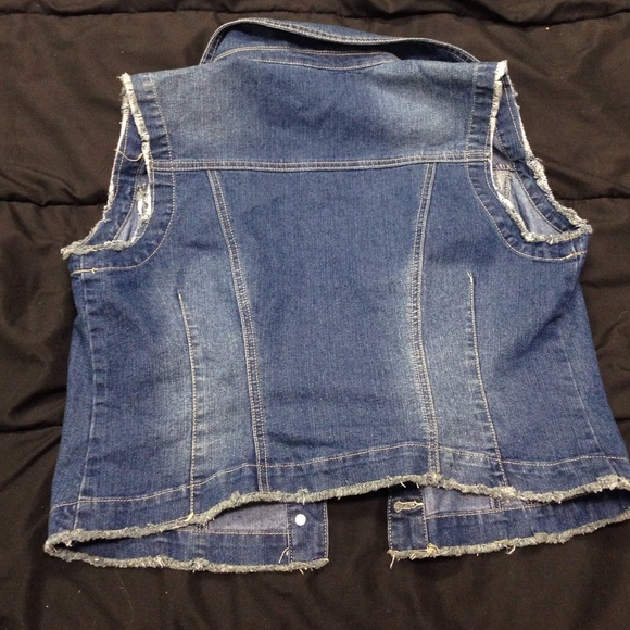 Women's Cato vest - Picture 2 of 2