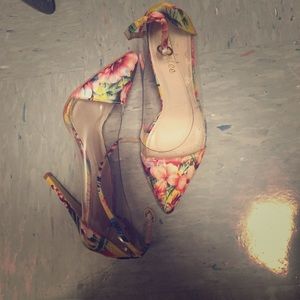 The Perfect Floral Pump