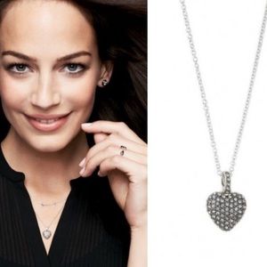 NWT Stella & Dot Amour Heart Pendant