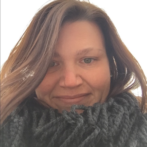 Meet your Posher, Jenny - Picture 1 of 1