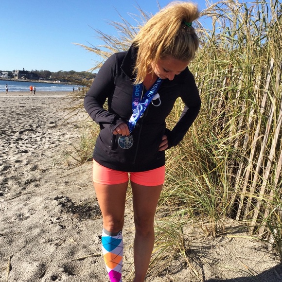 Meet your Posher, Alyssa - Picture 2 of 2